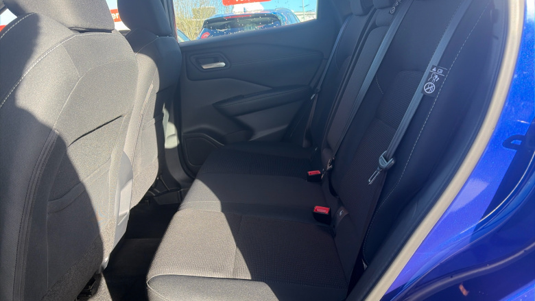 Nissan Qashqai 1.3 DiG-T MH Acenta Premium 5dr Petrol Hatchback